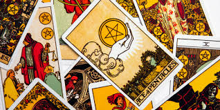Photo Giới Thiệu Về Tarot và Công Cụ Bói Bài Tarot 2 Photo Giới Thiệu Về Tarot và Công Cụ Bói Bài Tarot 1